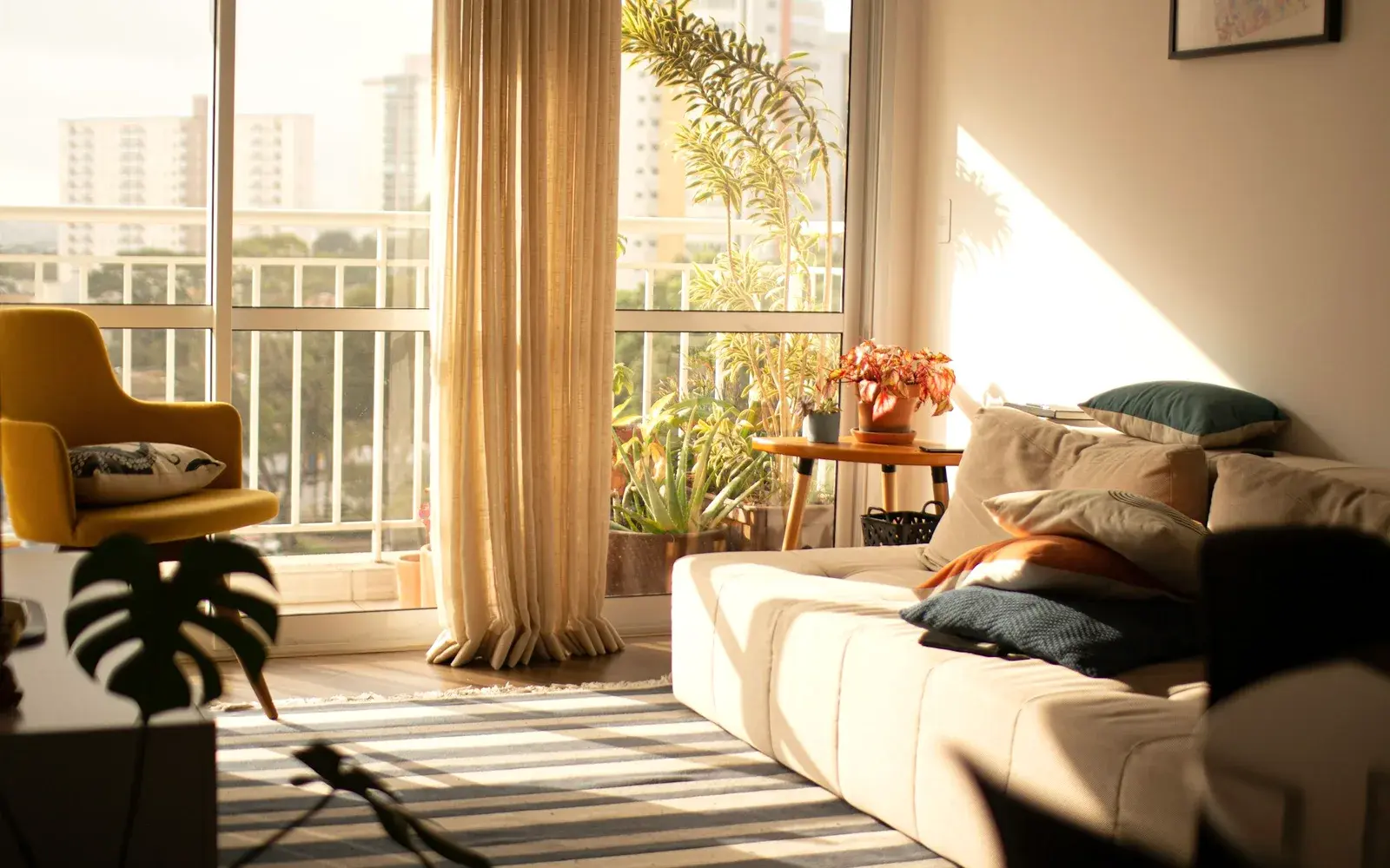 Interior design for an apartment in NGRI, Hyderabad, by Nestora House Interiors Interior design for an apartment in NGRI, Hyderabad, by Nestora House Interiors